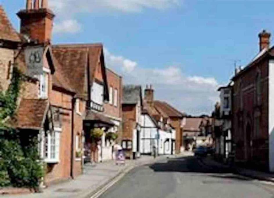 Linden Suite Goring Esterno foto
