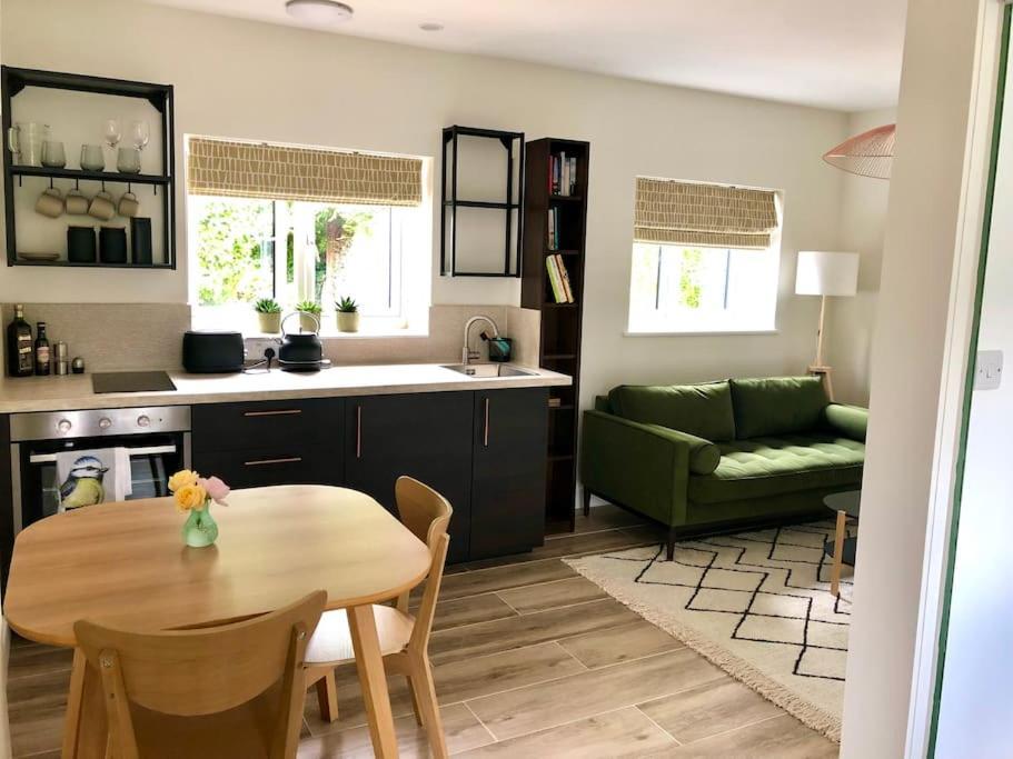 Linden Suite Goring Esterno foto